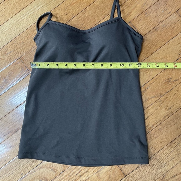 Women's Athleta Tank Top with Shelf Bra - Picture 7 of 9